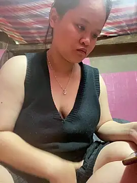 Thanhhuyen001 online show from December 21, 5:14 am