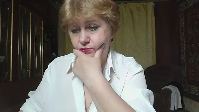 Snapshot of Casey_peach chatting on May 14, 6:37 pm Casey peach online show from May 14, 6:37 pm