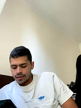 Snapshot of HotWhisper22 chatting on December 16, 1:05 pm HotWhisper22 online show from December 16, 1:05 pm