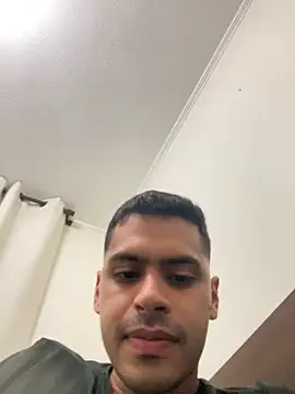 Snapshot of HotWhisper22 chatting on December 18, 3:45 am HotWhisper22 online show from December 18, 3:45 am