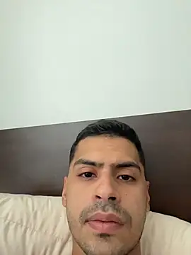 Snapshot of HotWhisper22 chatting on December 19, 4:03 pm HotWhisper22 online show from December 19, 4:03 pm