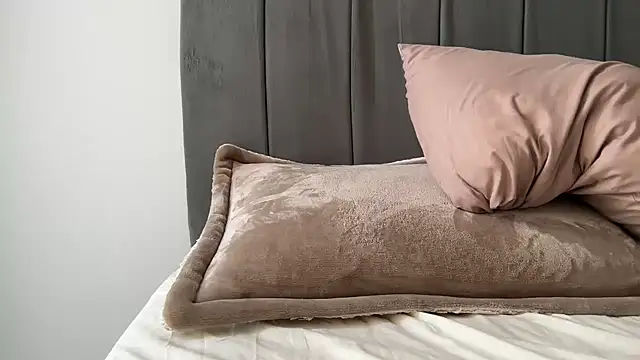 HotWhisper22 online show from April 10, 1:38 pm