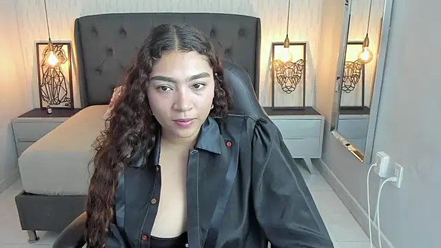 angelinemore online show from December 22, 7:44 pm