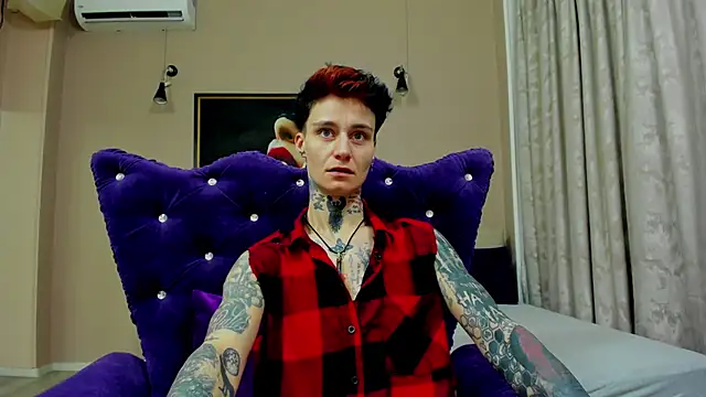 Snapshot of KennyXSX chatting on February 17, 4:02 pm KennyXSX online show from February 17, 4:02 pm