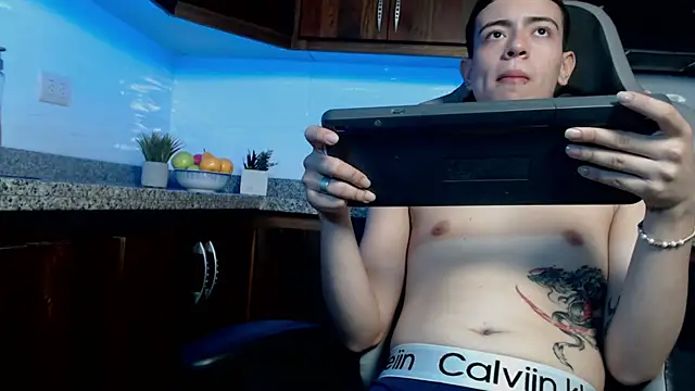 alex xhunter online show from March 30, 7:15 pm