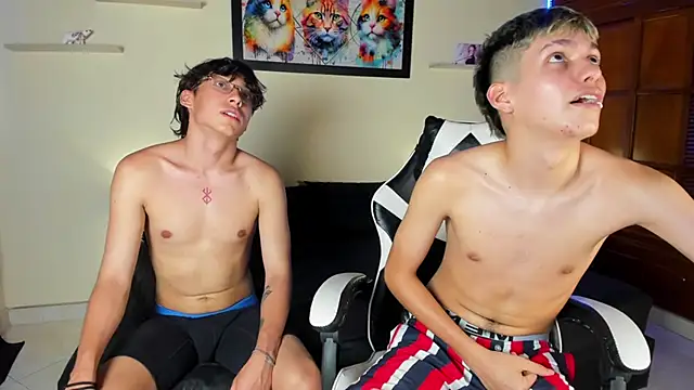 Snapshot of harry_jonshon69 chatting on February 28, 9:05 pm harry jonshon69 online show from February 28, 9:05 pm