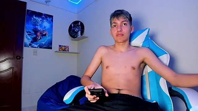 Snapshot of harry_jonshon69 chatting on March 2, 3:52 am harry jonshon69 online show from March 2, 3:52 am