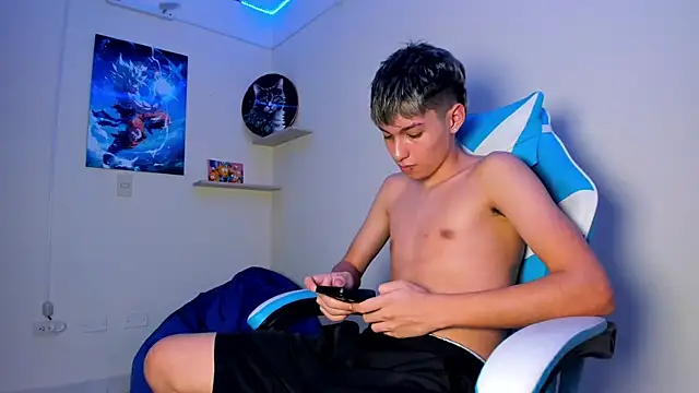 Snapshot of harry_jonshon69 chatting on March 2, 5:08 am harry jonshon69 online show from March 2, 5:08 am