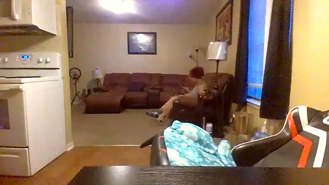 Snapshot of KingDes55 chatting on May 2, 1:10 am KingDes55 online show from May 2, 1:10 am