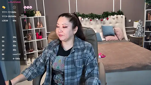  JadeHeart  online show from January 10, 12:56 am