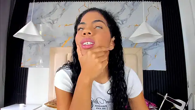 Carla evans  online show from January 9, 2:42 pm