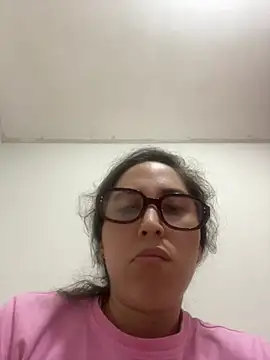 Snapshot of LatinDoll8 chatting on April 9, 4:56 am LatinDoll8 online show from April 9, 4:56 am
