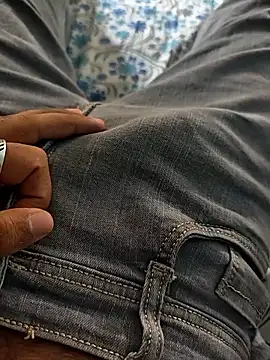 AqueousCrepe online show from January 12, 9:14 am