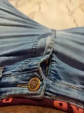 AqueousCrepe online show from February 15, 12:36 pm