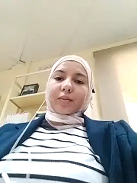 Mona139206 online show from December 17, 9:04 am