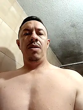 L hotcream online show from February 22, 2:15 pm