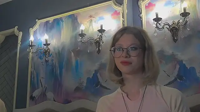 IvyBriggs online show from January 13, 6:02 pm