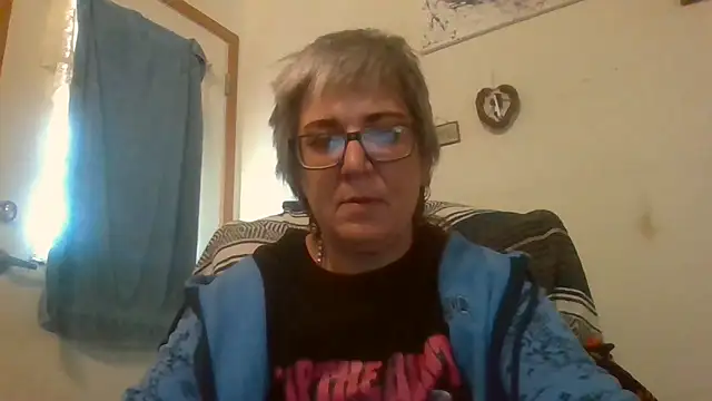 becky1111 online show from May 5, 7:11 pm