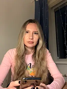 1Moonlight1 online show from December 20, 5:42 pm