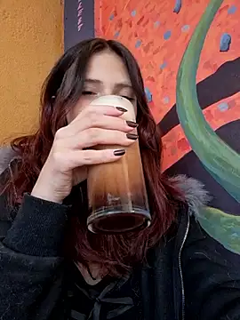 Candy Woman  online show from January 15, 9:29 pm