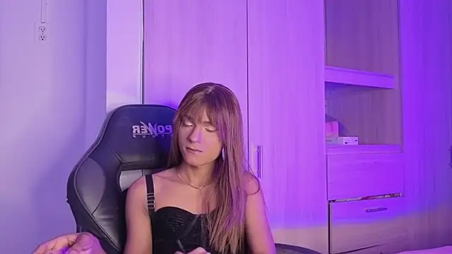 tiffanyy 777 online show from May 29, 11:58 pm