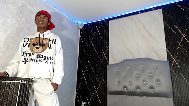 Yoim Williams online show from January 8, 1:19 am