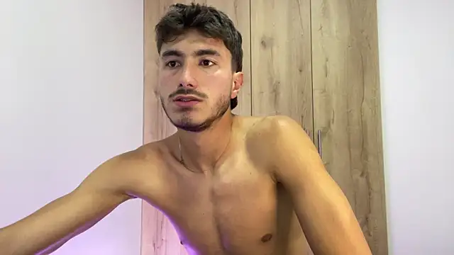 LIAM COLT online show from December 23, 12:30 am