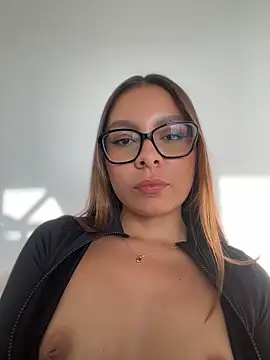 Snapshot of Nicollewest1 chatting on June 14, 10:01 pm Nicollewest1 online show from June 14, 10:01 pm