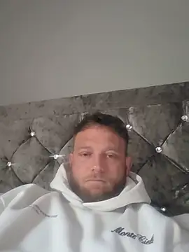 Snapshot of yandy_p90 chatting on June 3, 10:51 am yandy p90 online show from June 3, 10:51 am