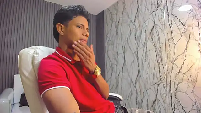 Snapshot of andrew_myersx chatting on January 8, 1:30 am andrew myersx online show from January 8, 1:30 am