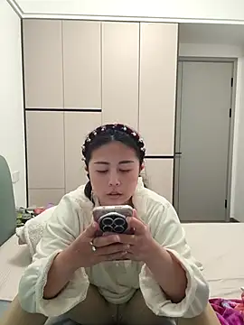 zzdd999 online show from March 23, 4:33 pm