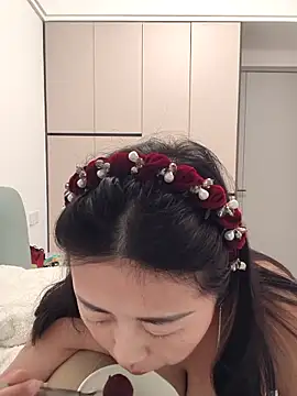 zzdd999 online show from April 2, 2:47 pm