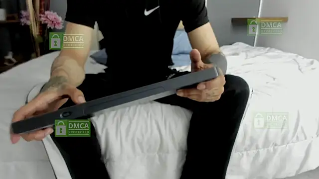 Ink Hung online show from December 20, 9:33 pm