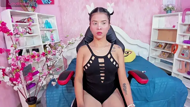 kamy bad girl online show from January 13, 3:23 am