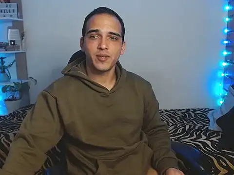 MaaX2330 online show from January 10, 6:20 pm