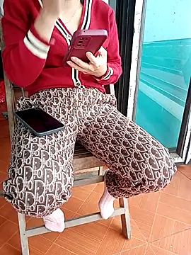 Sweet-Berryy online show from December 20, 2:07 am