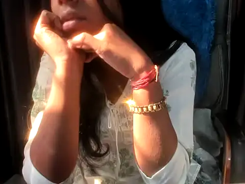 Priya Sengar online show from January 16, 6:50 am