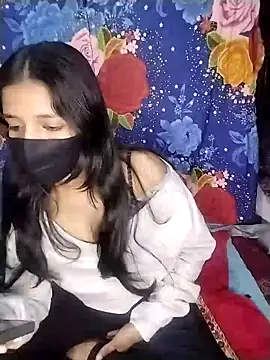 Surbhi-dixit online show from January 7, 8:00 pm