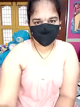 Snapshot of maduri__ chatting on April 26, 3:04 am maduri online show from April 26, 3:04 am
