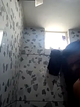 Snapshot of yourwellman chatting on February 9, 5:11 am yourwellman online show from February 9, 5:11 am