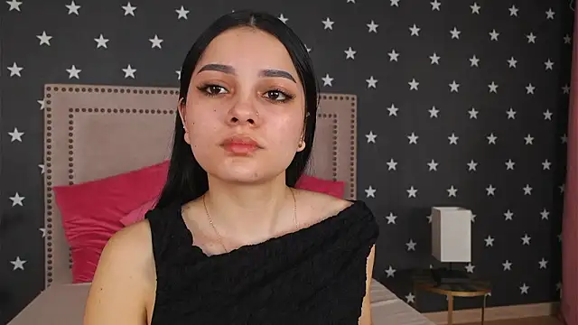 Snapshot of RaquellStar chatting on February 25, 5:17 am RaquellStar online show from February 25, 5:17 am