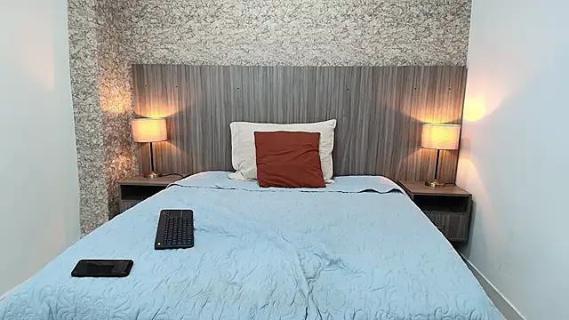 Snapshot of zoe_bermudez chatting on January 15, 11:37 am zoe bermudez online show from January 15, 11:37 am