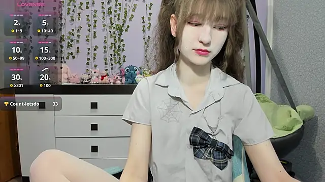 Snapshot of Yoonhee_ki chatting on June 19, 12:31 pm Yoonhee ki online show from June 19, 12:31 pm