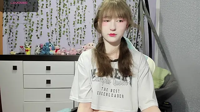 Snapshot of Yoonhee_ki chatting on July 1, 7:13 pm Yoonhee ki online show from July 1, 7:13 pm