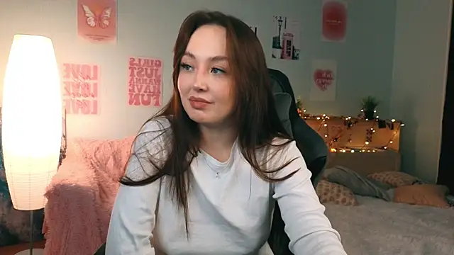 fallin lovee online show from January 8, 7:27 pm