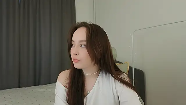 fallin lovee online show from April 2, 12:25 pm