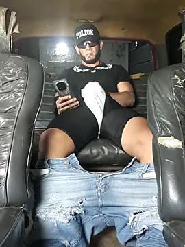 PIGHIGHDIRTY p0 online show from March 17, 5:33 am