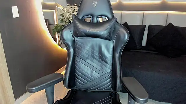 VenomDoll  online show from January 13, 7:52 pm