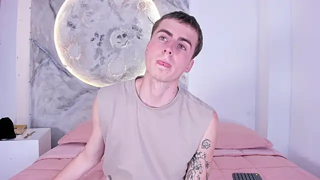 SpaceBoy1 online show from February 27, 8:53 pm