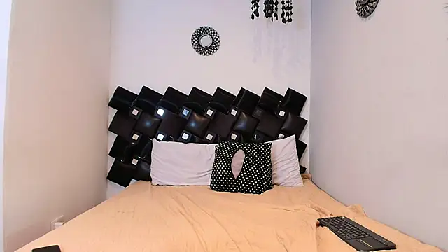 stefany carterr online show from February 18, 7:59 am